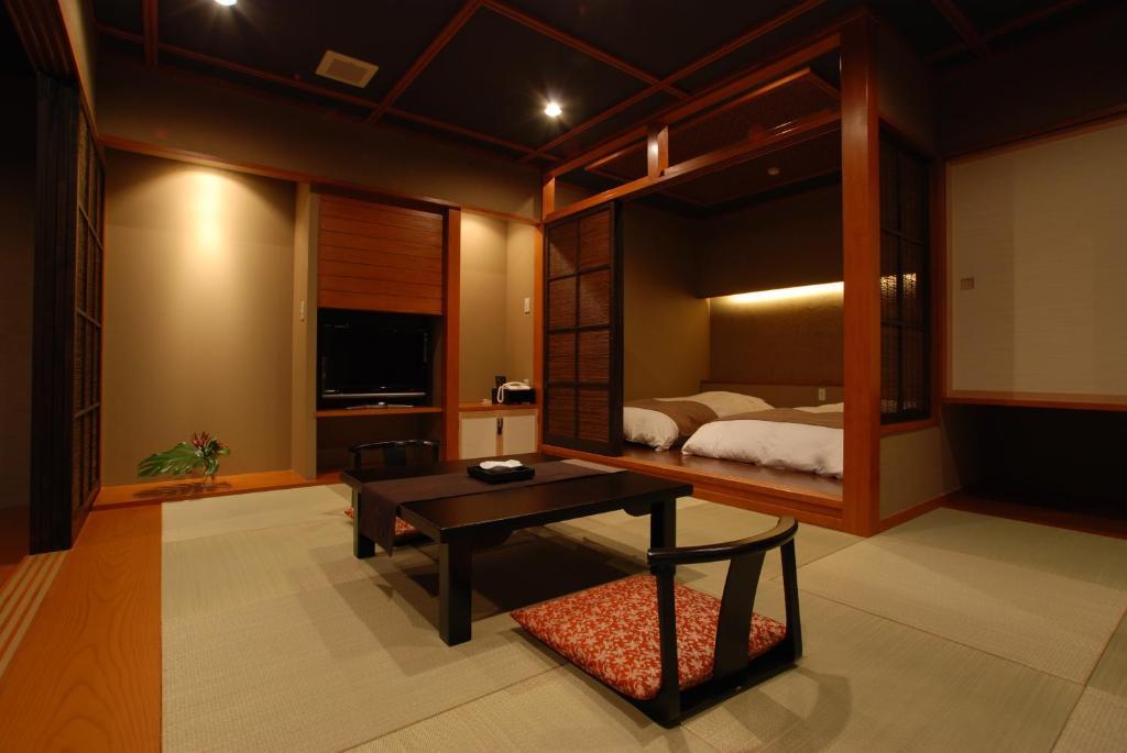 Hotel Rakuyu Fujikawaguchiko Zewnętrze zdjęcie
